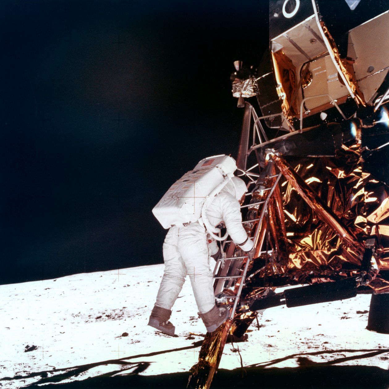 Edwin Buzz Aldrin, Ay