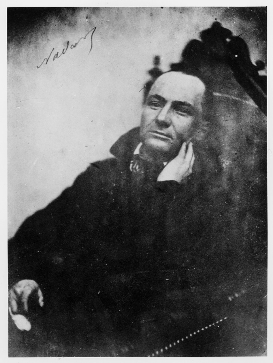 Charles Baudelaire (1821-67) Louis XIII koltuğunda oturuyor, 1855 by Nadar