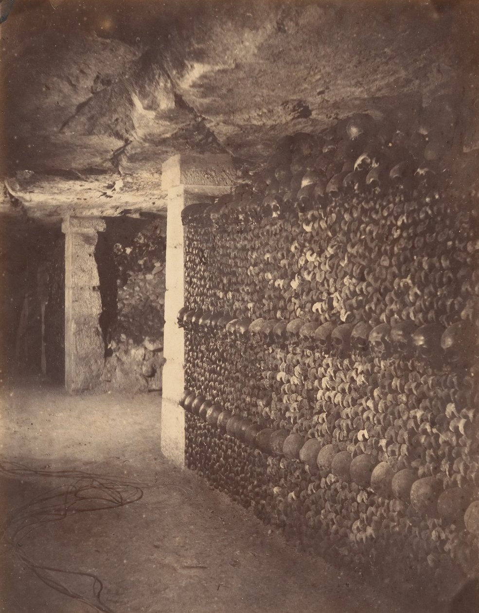Yeraltı mezarları, Paris, Nisan 1862. by Nadar