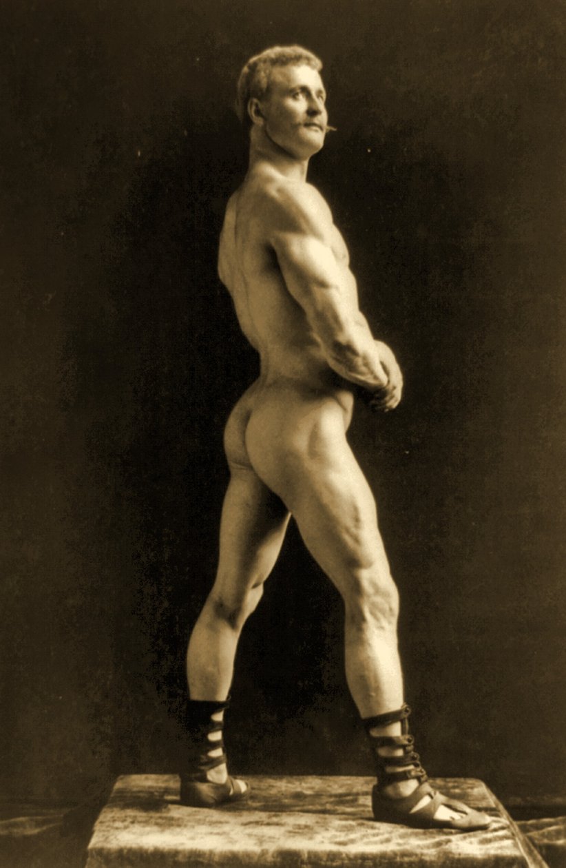 Eugen Sandow, klasik antik Greko-Romen pozunda, 1893 dolayları by Napoleon Sarony