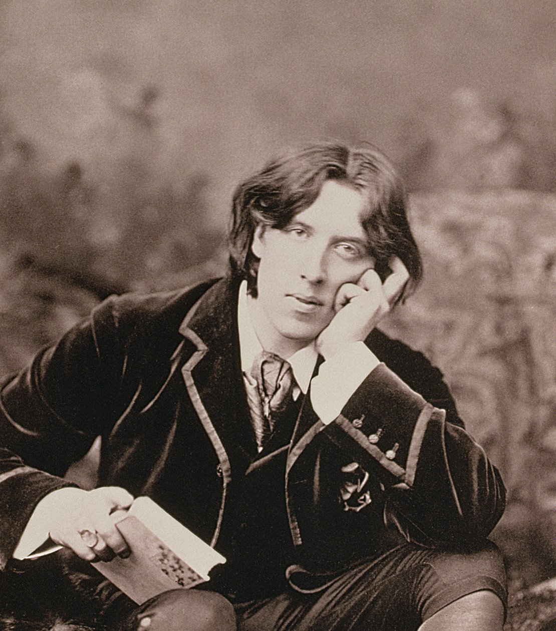 Oscar Wilde 1854-1900 portresi, 1882 bw fotoğraf detayı 87436 by Napoleon Sarony