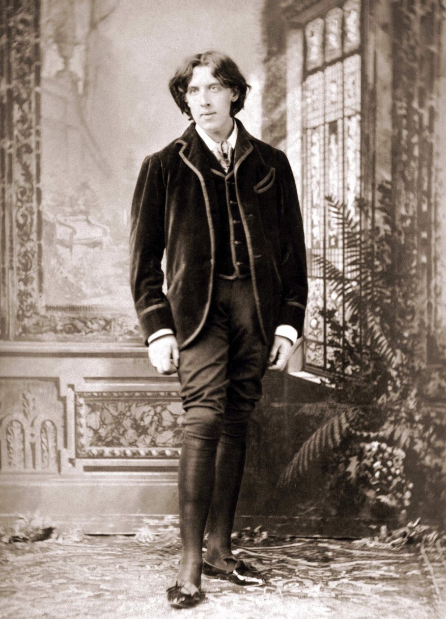 Oscar Wilde (1854 - 1900) 1882 civarında Napolyon Sarony (1821 - 1896) tarafından. by Napoleon Sarony