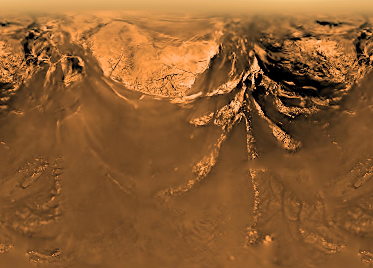 Huygens sondası, Cassini uzay aracı tarafından Titan
