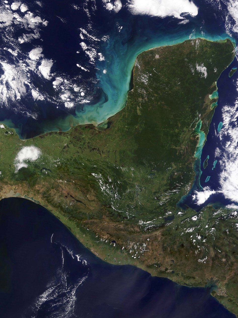 Yucatan yarımadası, güneydoğu Meksika, Meksika Körfezi'ni Karayip Denizi'nden ayıran Uydu tarafından fotoğraflandı. Kredi NASA. Bilim Dünya Jeoloji Oşinografi by National Aeronautics and Space Administration National Aeronautics and Space Administration