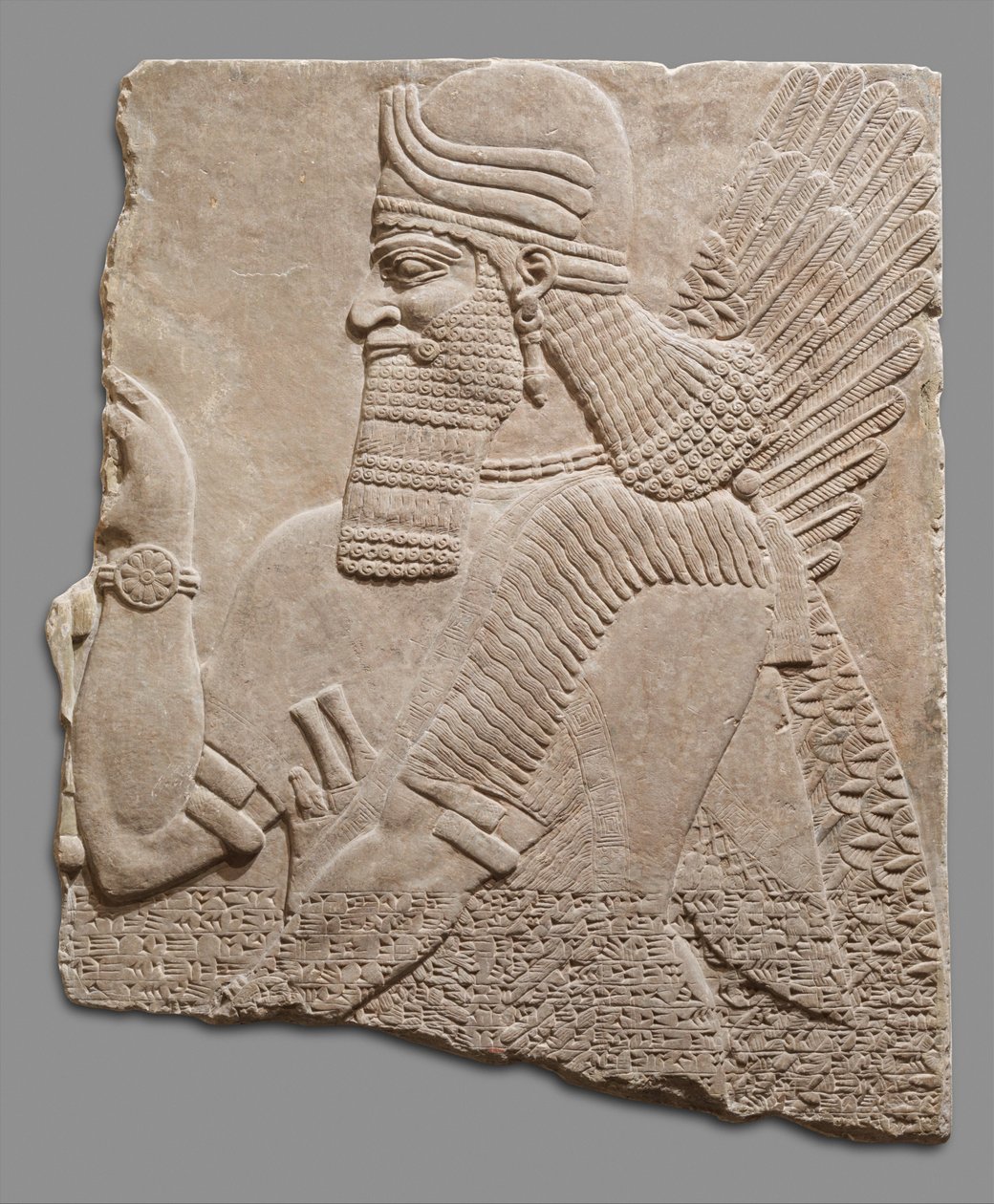 Doğaüstü bir figürün rölyef panosu, M.Ö.883-59 dolayları. (alçıtaşı kaymaktaşı) by Neo Assyrian