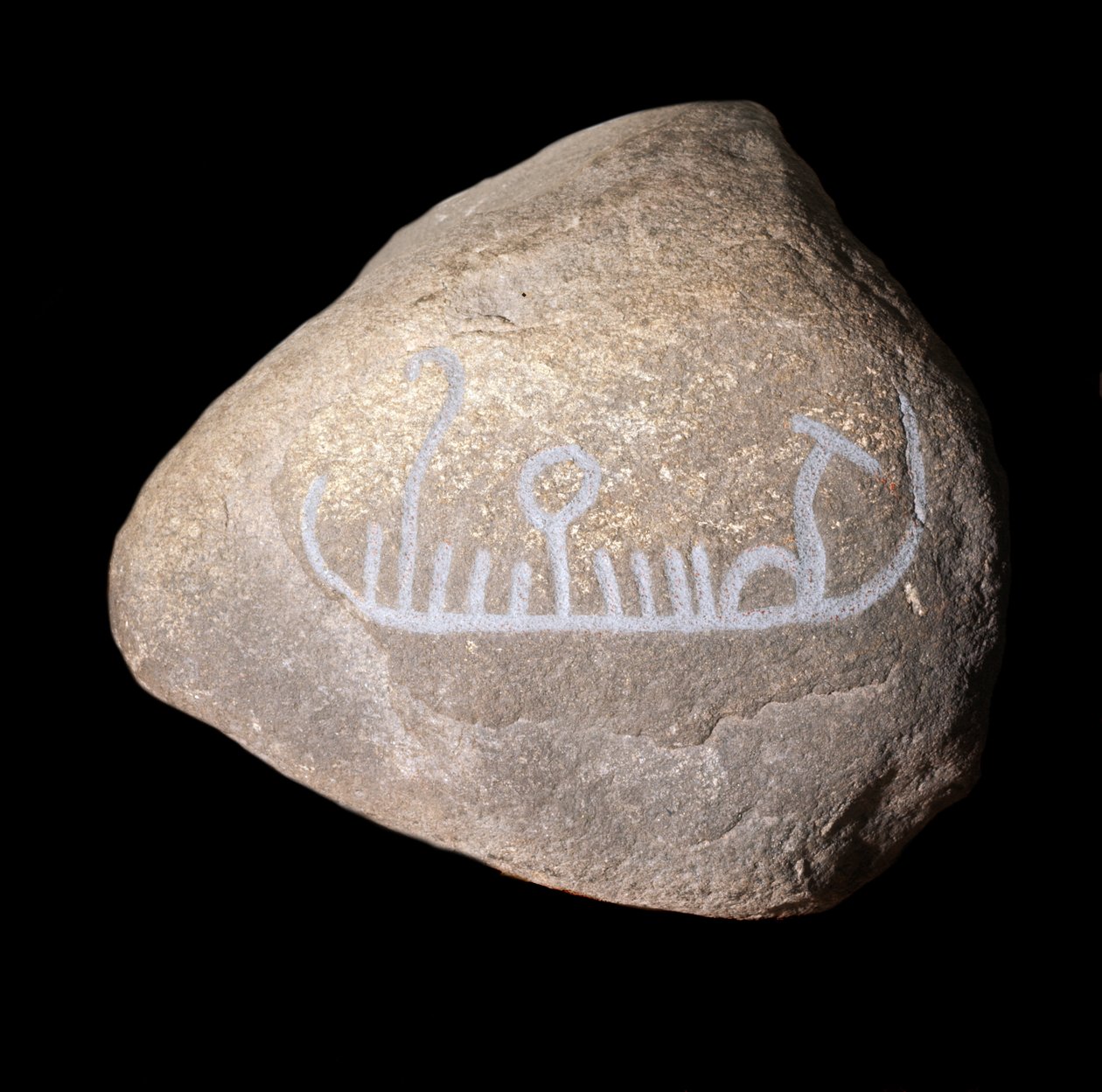 Bir gemiyi temsil eden İsveçli neolitik grafiti. Stockholm Tarih Müzesi Süet by Neolithic Neolithic