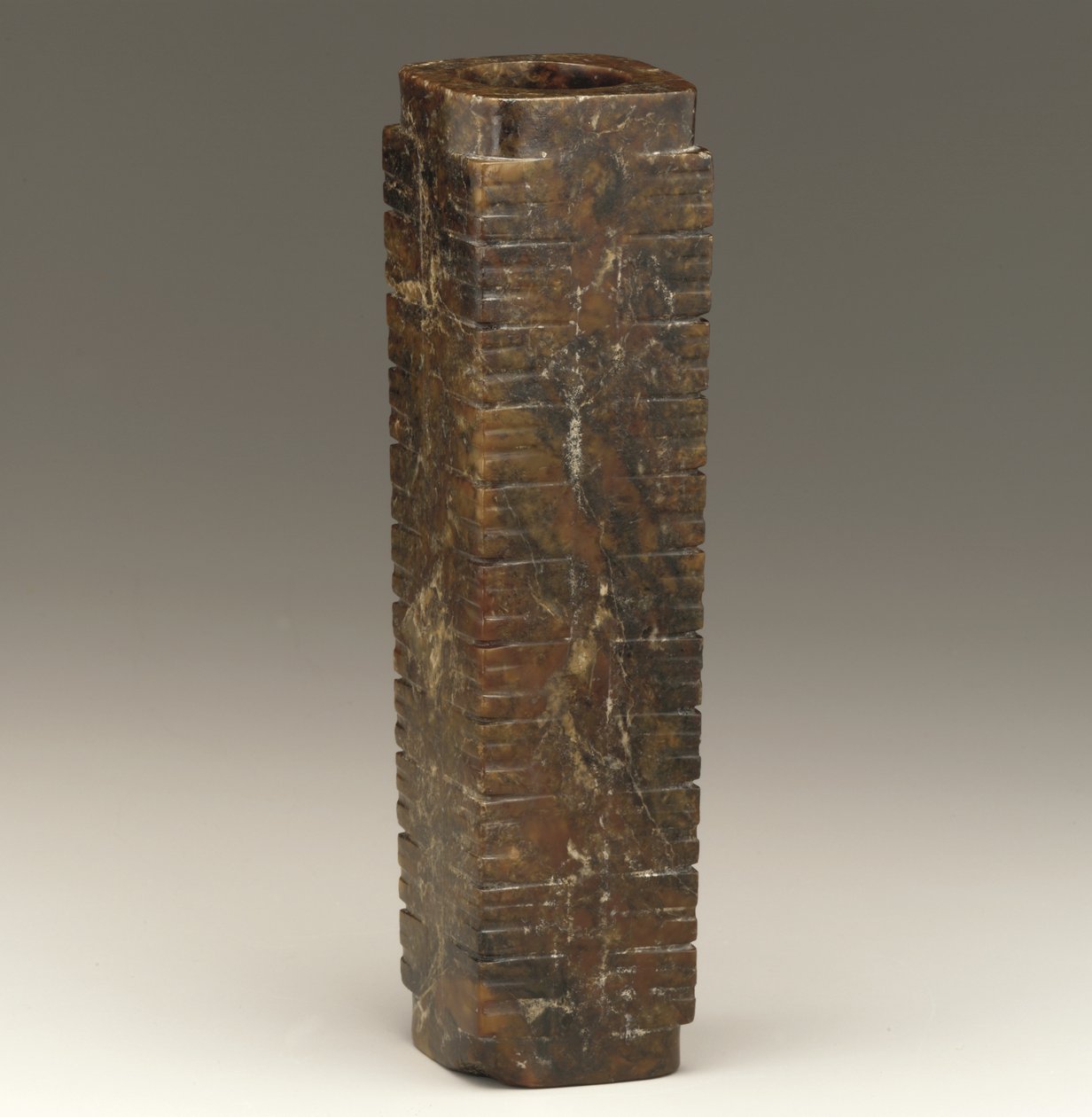 Uzun tüp (cong) Tai Gölü bölgesi, Liangzhu kültürü, MÖ 3300-2250 by Neolithic Period Chinese School