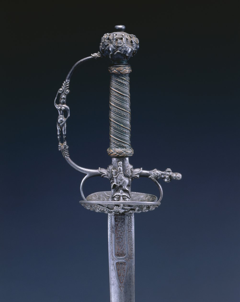 Küçük kılıç, c.1650-60 (çelik, ahşap ve bakır tel) by Netherlandish School