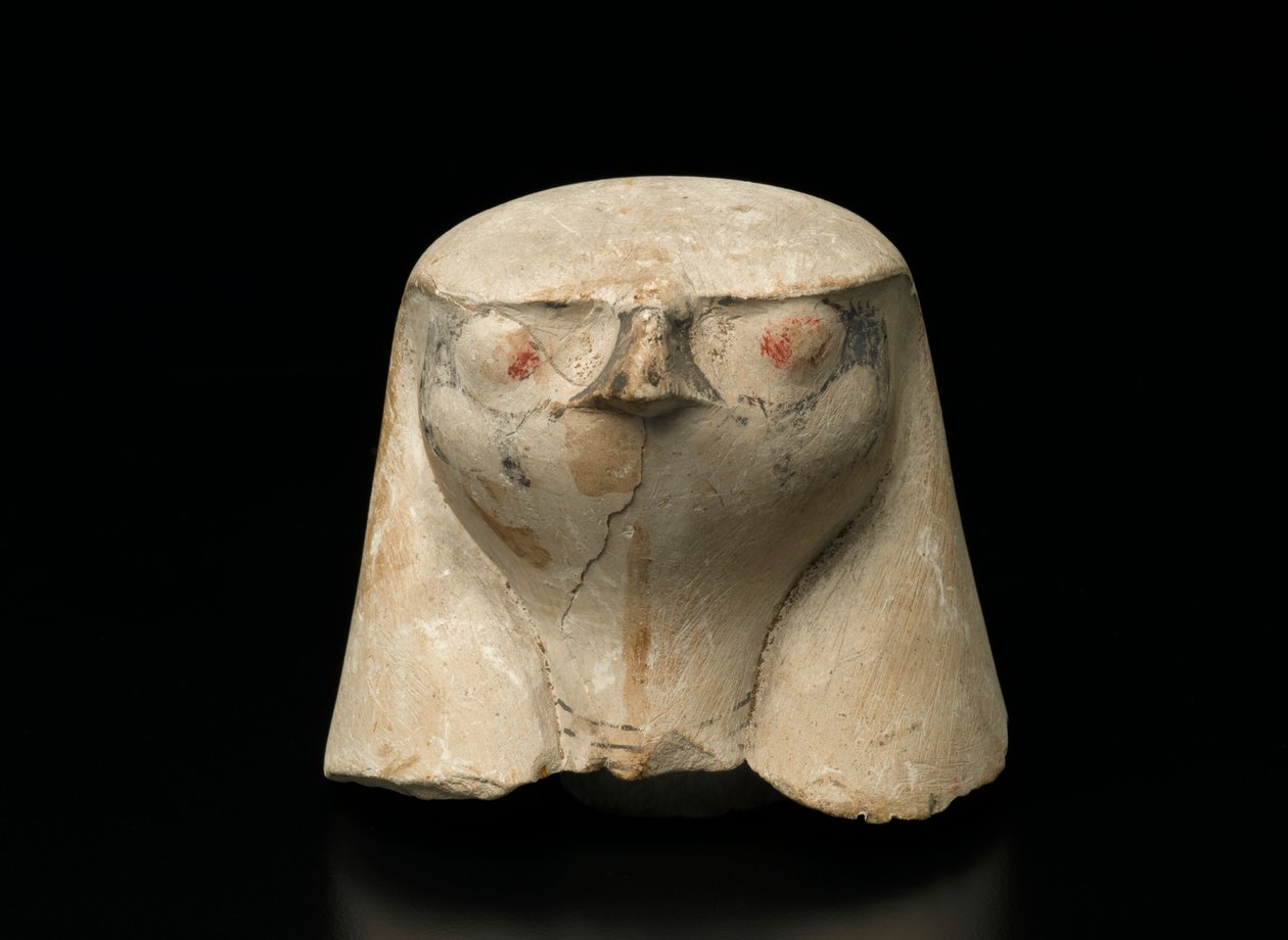 Kanopik bir kavanozun şahin başlı kapağı, 19.-20. hanedan (kireçtaşı) Kanopik kavanoz (kireçtaşı) by New Kingdom Egyptian