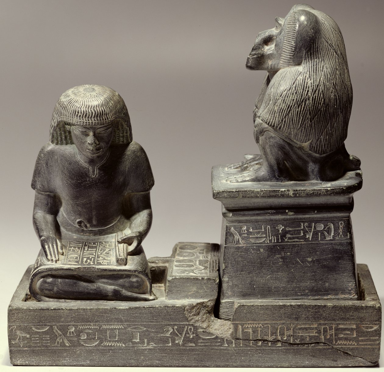 Kraliyet katibi Nebmertuf, Ay Tanrısı Thoth
