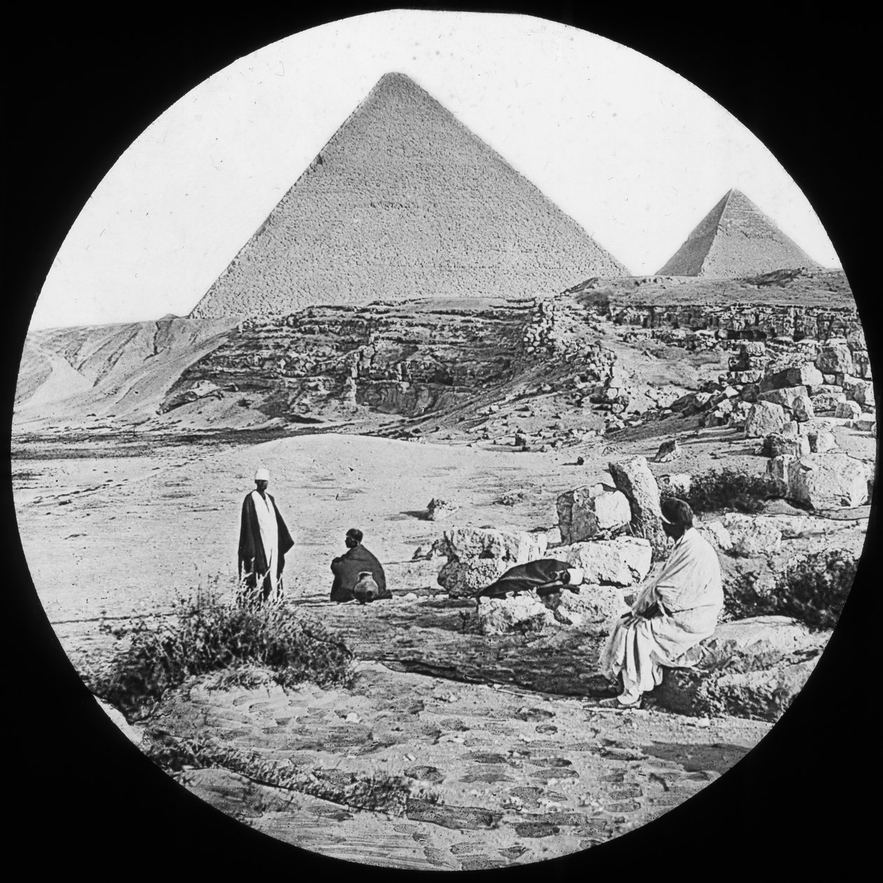 Büyük Piramitler, Giza, Mısır, c1890 by Newton and Co