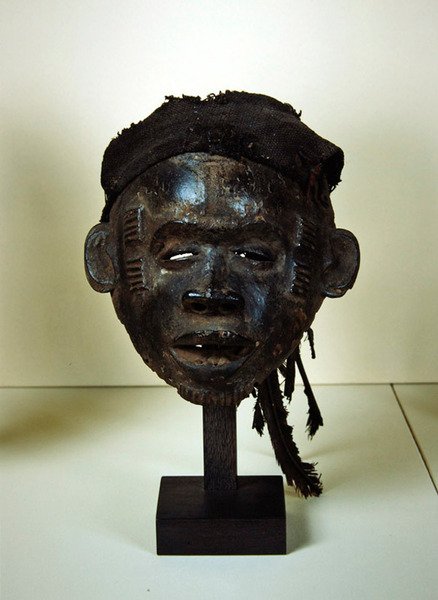 ಒಗೊಜಾ ಮಾಸ್ಕ್ (ಮರ, ಹತ್ತಿ ಮತ್ತು ಗರಿ) ಟರ್ಕಿ by Nigerian