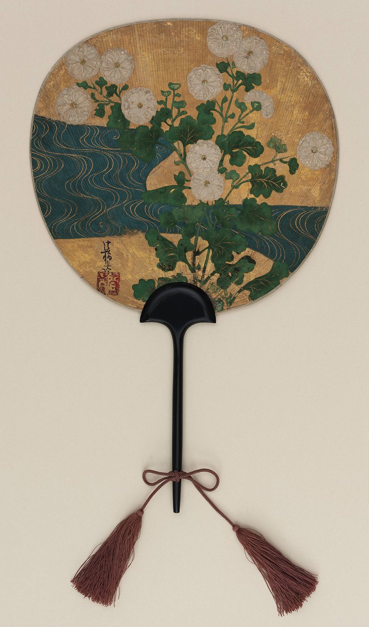 Fan; bir yanda Narihira ve hacı; diğer yanda, krizantemler ve bir dere, Edo dönemi, 17. yüzyıl sonu - 18. yüzyıl başı (kağıt üzerinde mürekkep, renk ve altın) by Ogata Korin