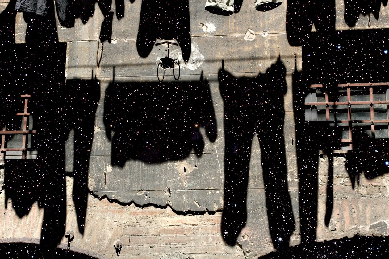 Toskana Pantolonu, 2005 (Dijital karışık medya) by Olivia Gozzano