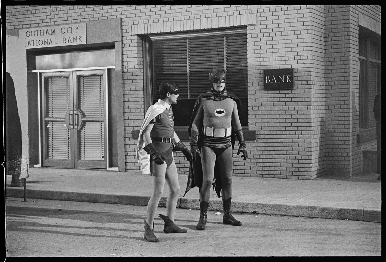 Batman ve Robin dizi setinde by Orlando Suero