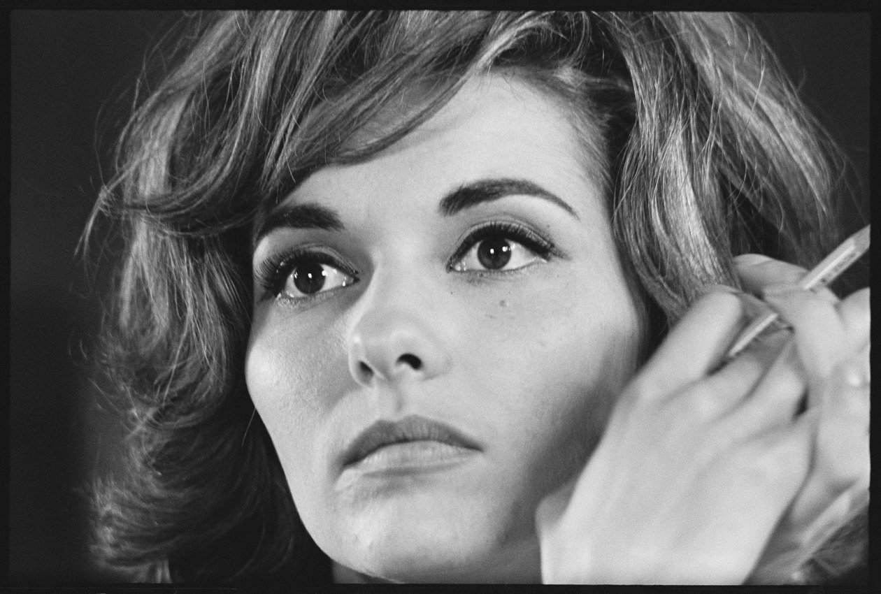Nancy Kovac portre kadar yakın by Orlando Suero