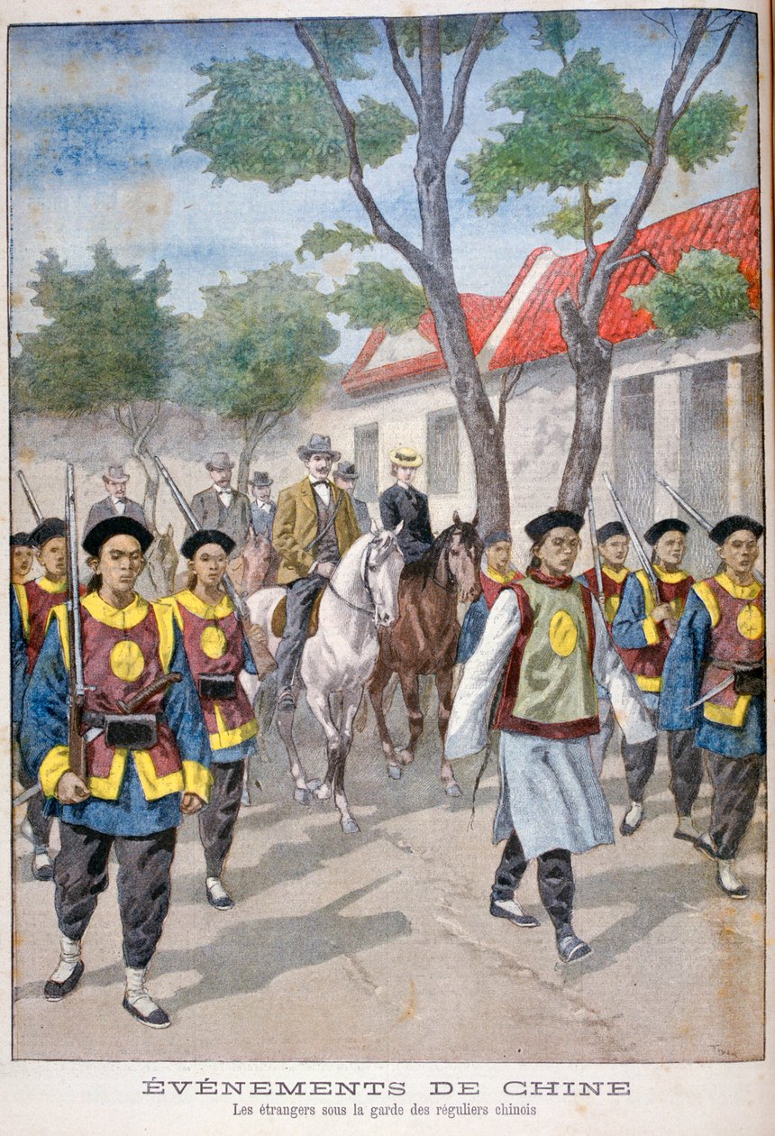 Düzenli Çin ordusunun koruması altındaki bir yabancı, Çin, 1900. by Oswaldo Tofani