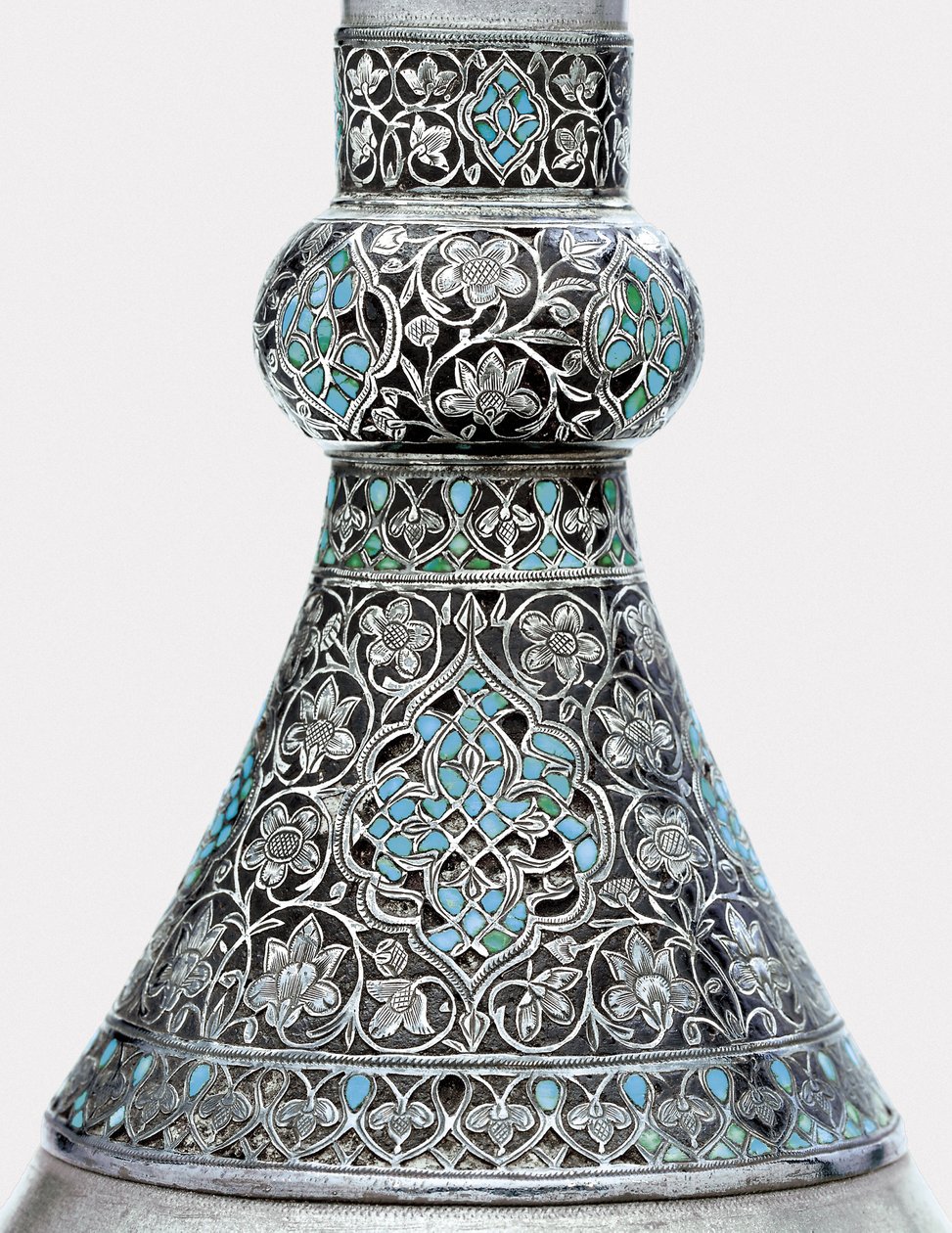 Osmanlı turkuaz gömme gümüş montajlı çinko şişe detayı (turkuaz, çinko, gümüş) by Ottoman School