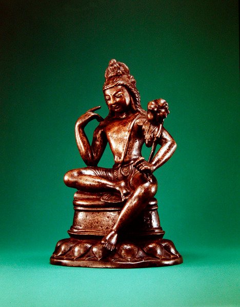 Padmapani Lokeshvara meditasyonda oturmuş, 7. yüzyılın ilk yarısı (gümüş ve bakırla işlenmiş bronz) (ayrıca bkz. 394854) by Pakistani School