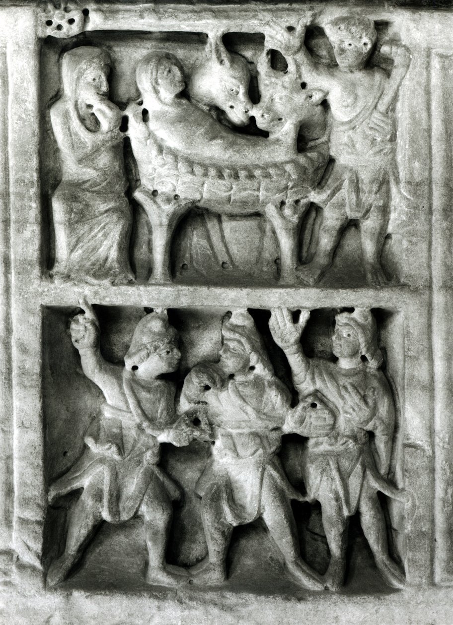 Doğuş Taşı Lahitinden bir kabartma detayı bw photo by Paleo Christian