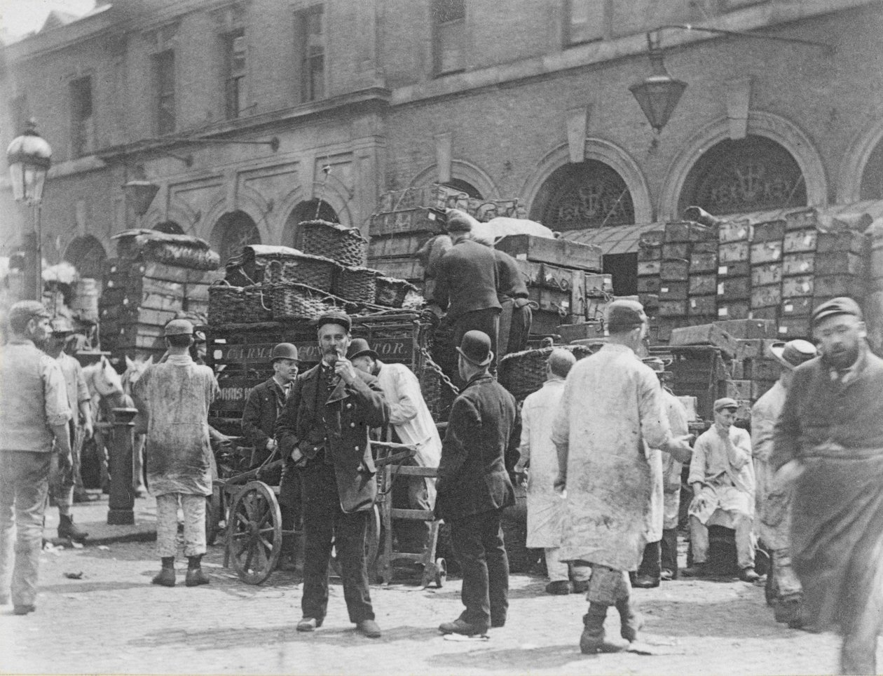 Billingsgate Pazarı, 1893 by Paul Martin