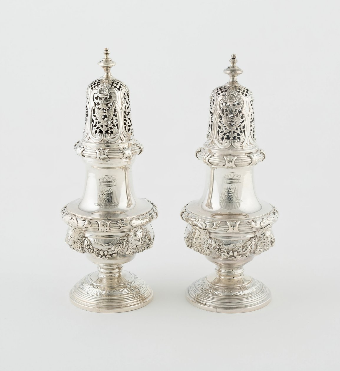 Çift Teker, Londra, 173243. by Paul de Lamerie