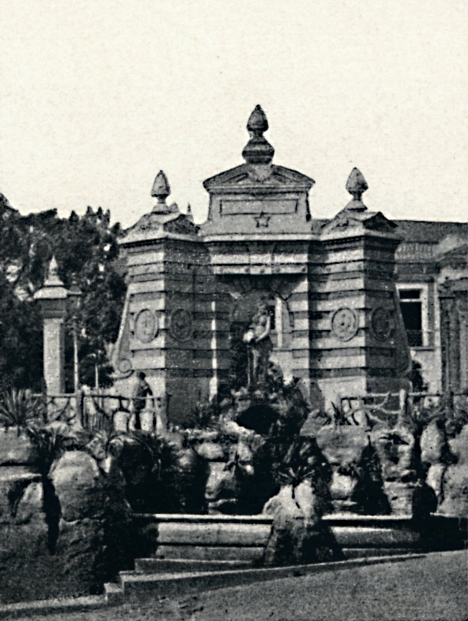 Saray Bahçesindeki Çeşme, 1895 by Paulo Kowalsky