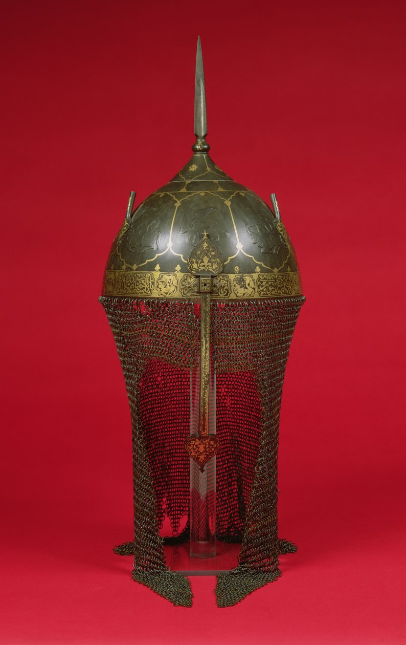 Zincir posta korumalı kask, Safevi Dönemi (yaldız, çelik ve pirinç) by Persian School