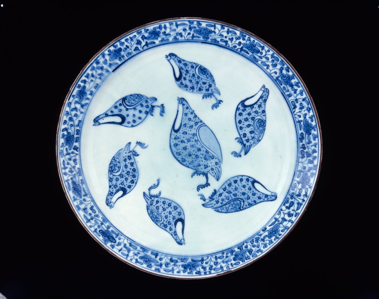 Keklik Tabağı, İran, Safevi dönemi, 18. yüzyıl (sır altı mavi taş hamur) by Persian School