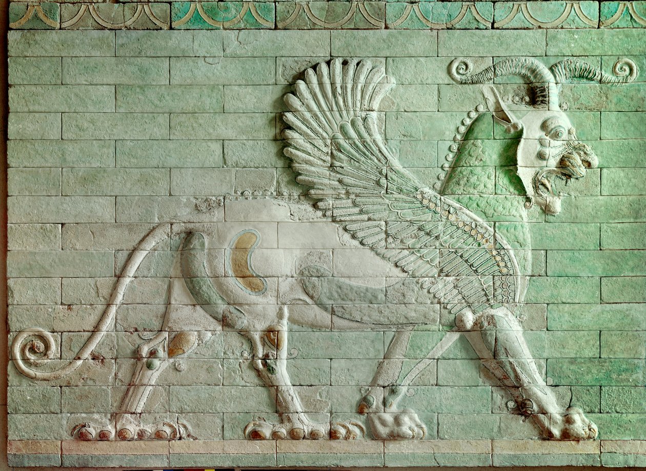 Pers dönemi rouenide (İran): Bir grifonu temsil eden emaye tuğladan alçak kabartma. Pers kralı I. Darius Sarayı