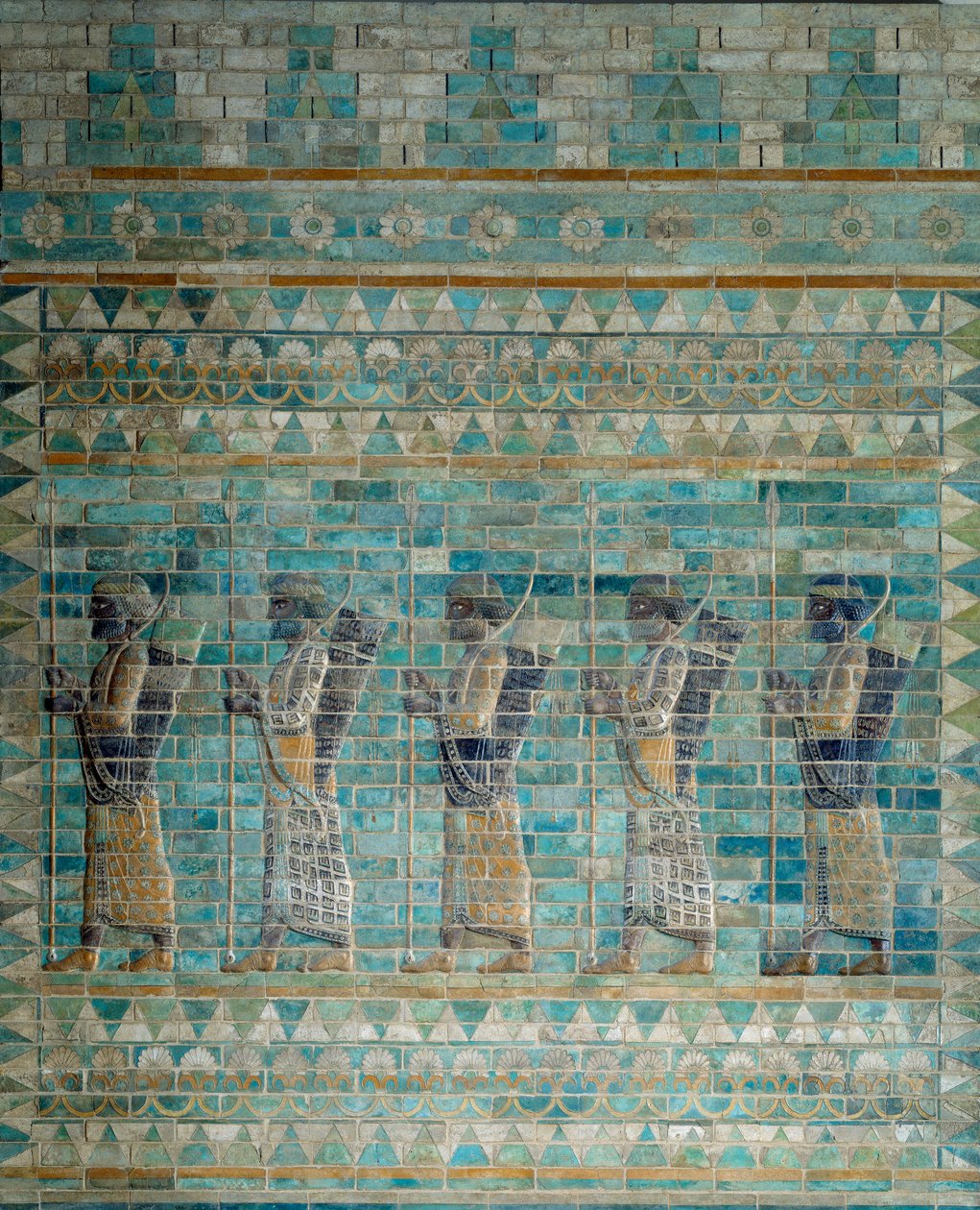 Pers kralı I. Darius'un Susa'daki (MÖ 6. yy) sarayından okçuların frizi. E-postayla gönderilen tuğla kabartma alt. 510 M.Ö. Paris, Louvre Müzesi. by Persian School