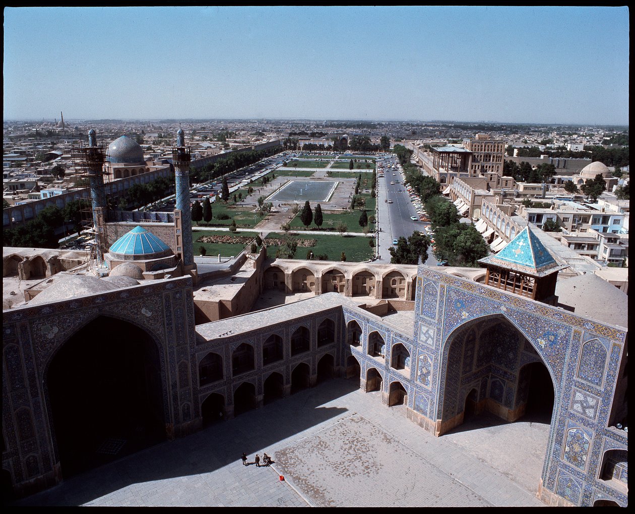 Kraliyet meydanından şehre bakış, Jameh Camii