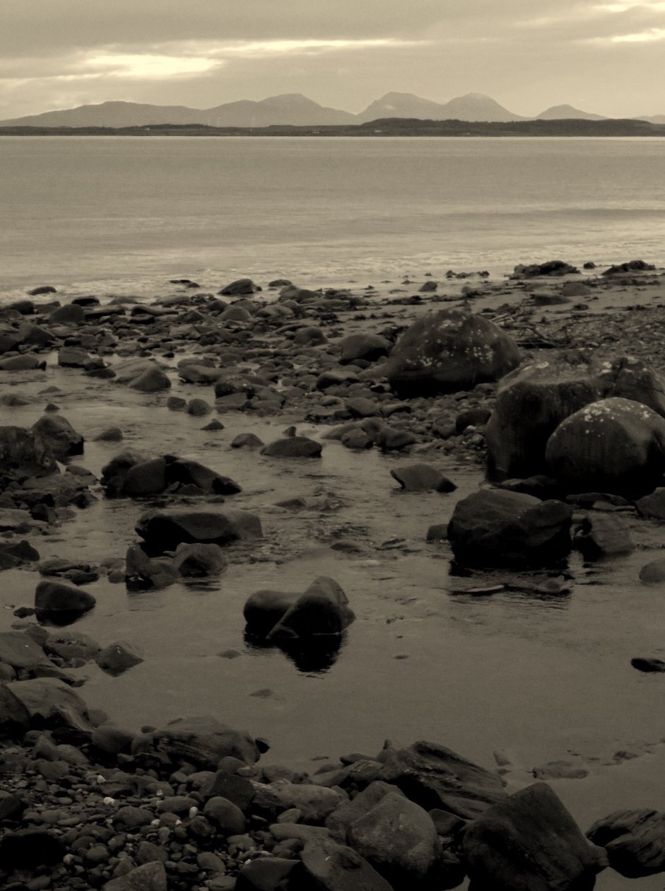 KİNTYRE... PLUS.1 by Peter McClure