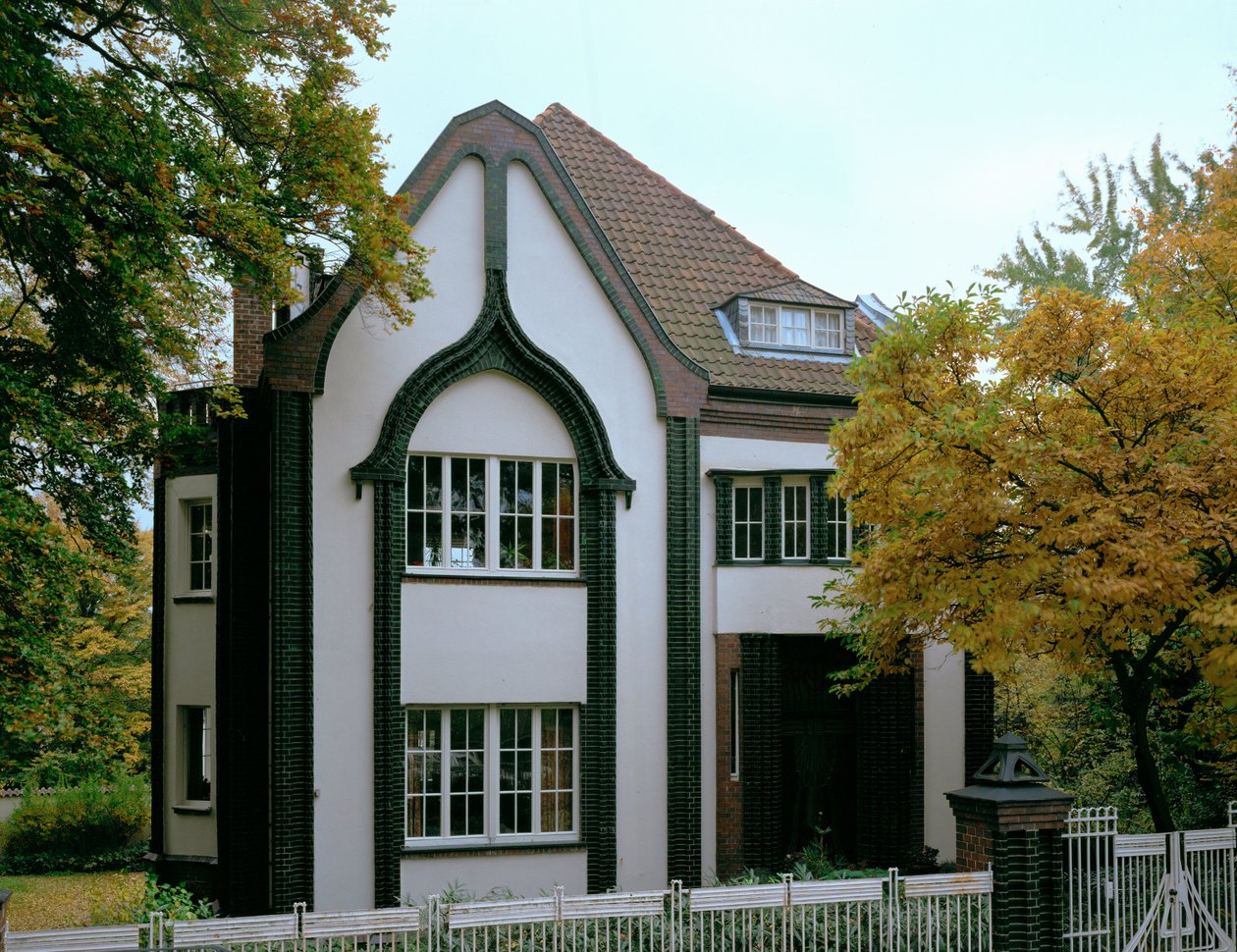  by Peter Behrens