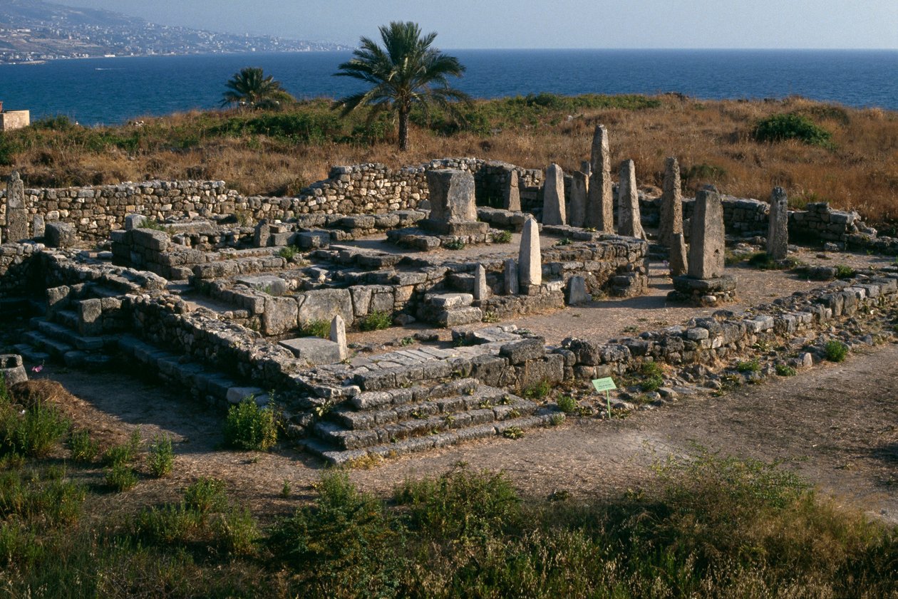 Dikilitaşlar Tapınağı by Phoenician
