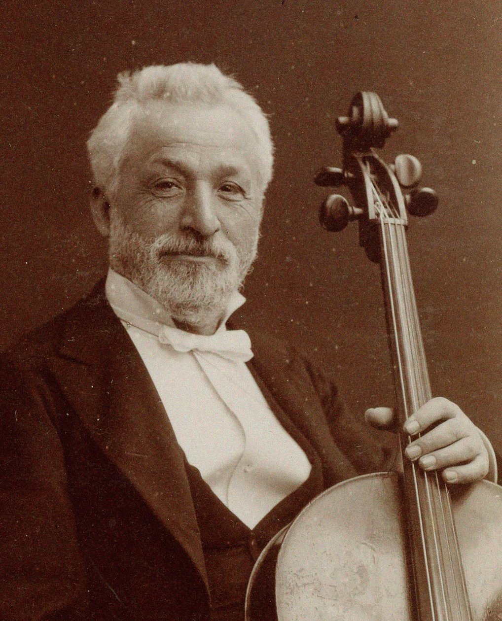 Besteci ve çellist Gaetano Braga