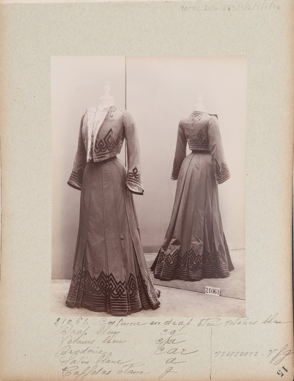 Albüm Sayfası: House of Worth, Kostüm by Photographer French