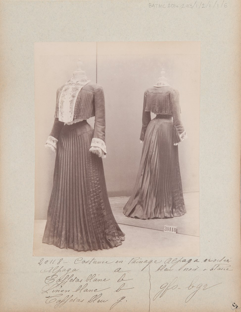 Albüm Sayfası: House of Worth, Kostüm by Photographer French