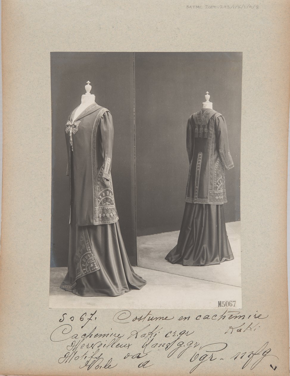 Albüm Sayfası: House of Worth, Kostüm by Photographer French