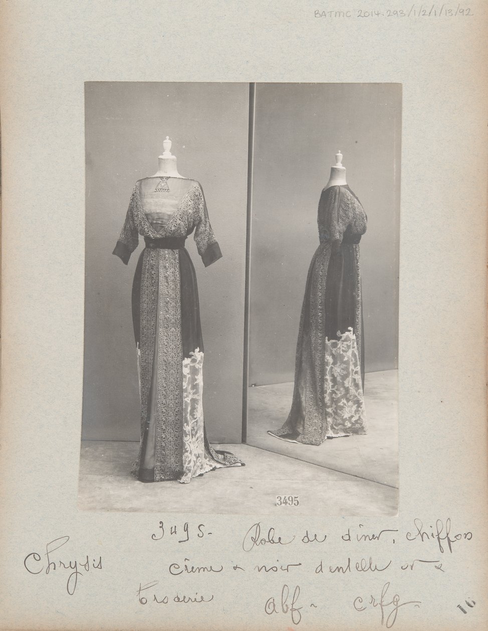 Albüm Sayfası: House of Worth, Akşam Yemeği Elbisesi by Photographer French