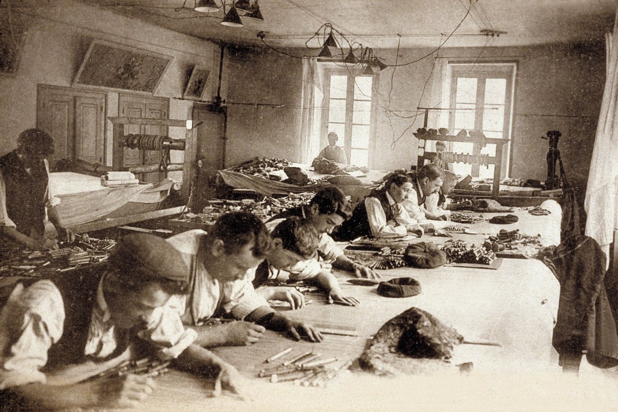 Aubusson Goblen Fabrikası, Fransa, c. 1900 (s/b fotoğraf) by Photographer French