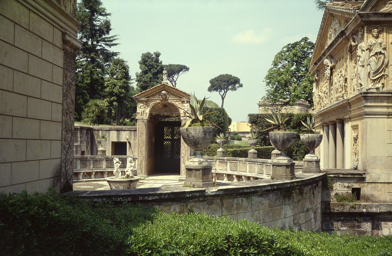 Pius IV Casina Avlusu, 1558-62 by Piero Ligorio