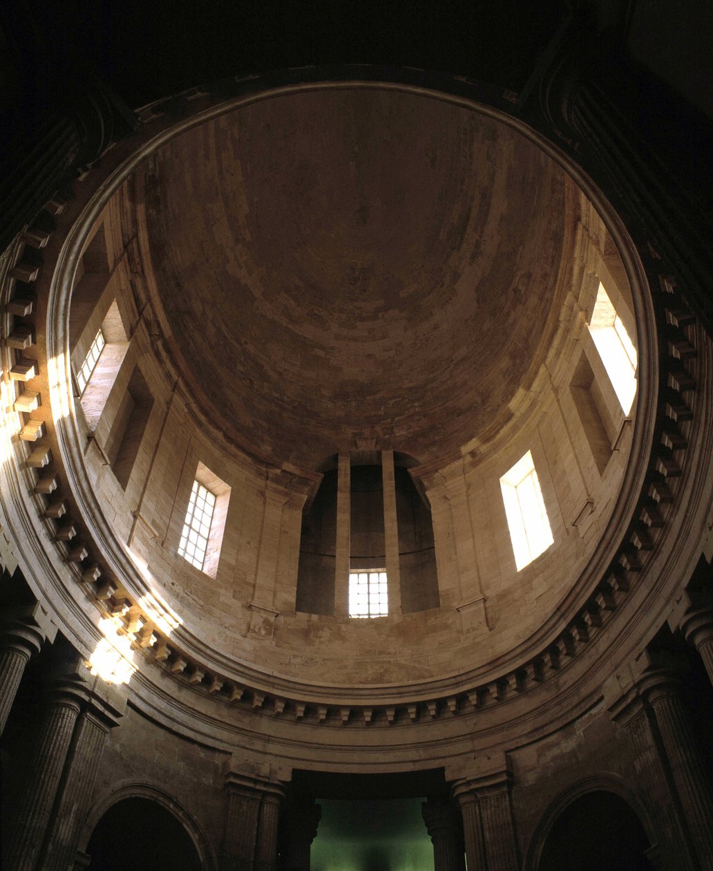 Barok mimarisi: Eski Charite Şapeli (1679 - 1707), Marsilya manastırı, mimar Pierre Puget (1622 - 1694) tarafından. İç görünüm. Marsilya, Bouches du Rhone (Bouches-du-Rhone) (13). by Pierre Puget