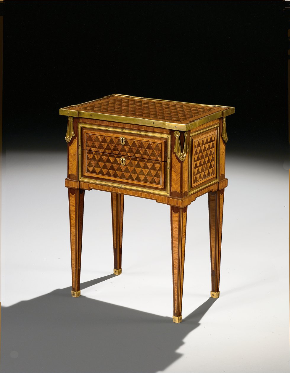 Louis XVI yazı masası by Pierre Roussel