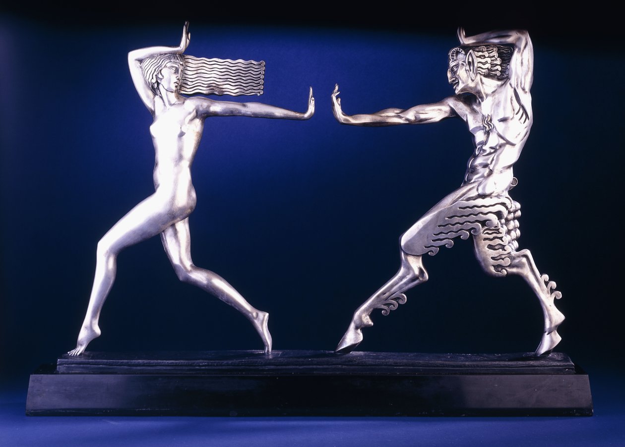 Nymph ve Faun grubu, 20. yüzyıl (mermer kaide üzerinde gümüş bronz) by Pierre le Faguays