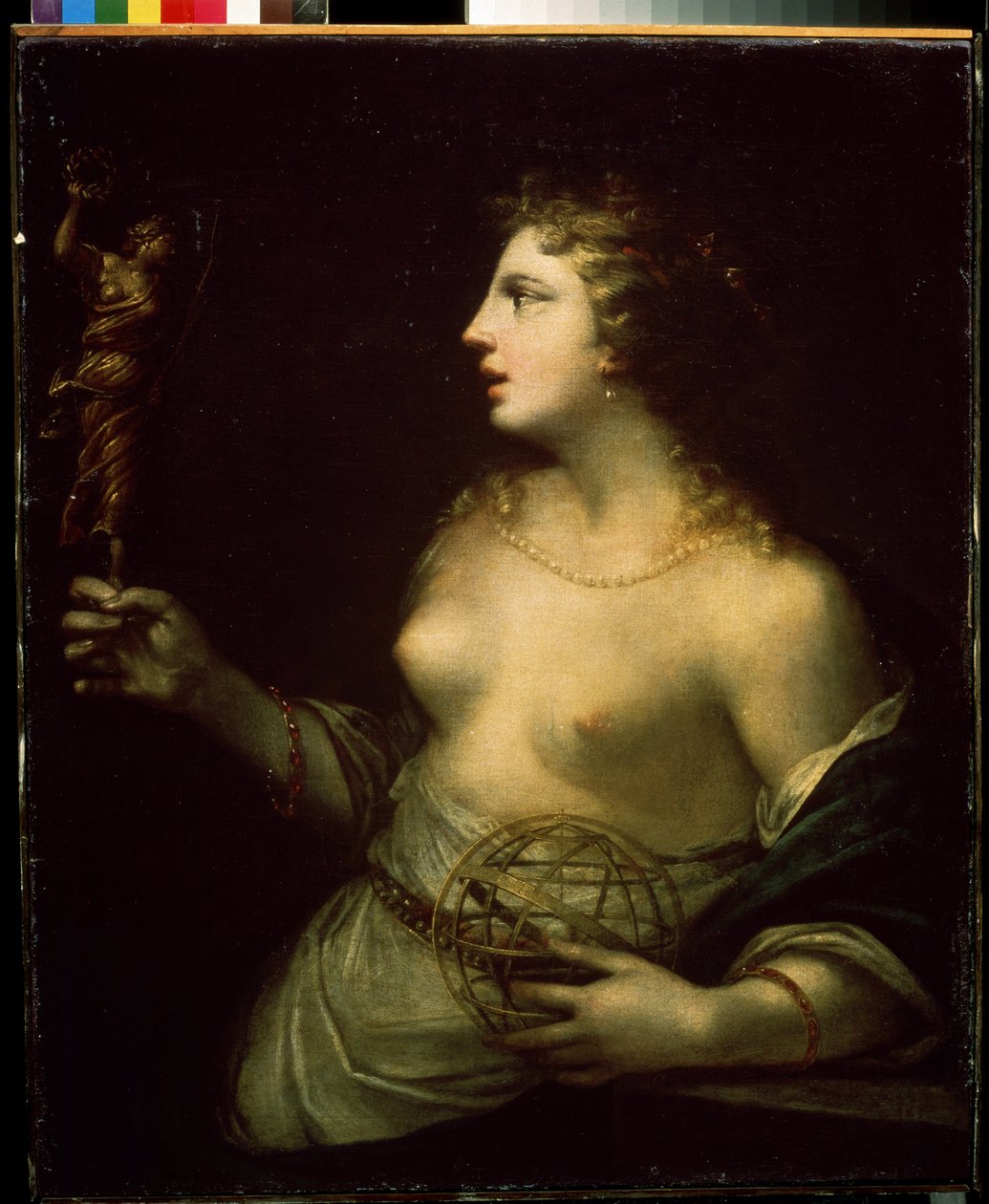 ""Urania"" (Urania) astronomi ve astrolojinin koruyucu İlham Perisinin temsili, bir küre üzerinde elini tutuyor. Resim Pietro Liberi (1614-1687) 17. yüzyıl Mikhail Kroshitsky Sanat Müzesi, Sivastopol (Sivastopol) Ukrayna by Pietro Liberi