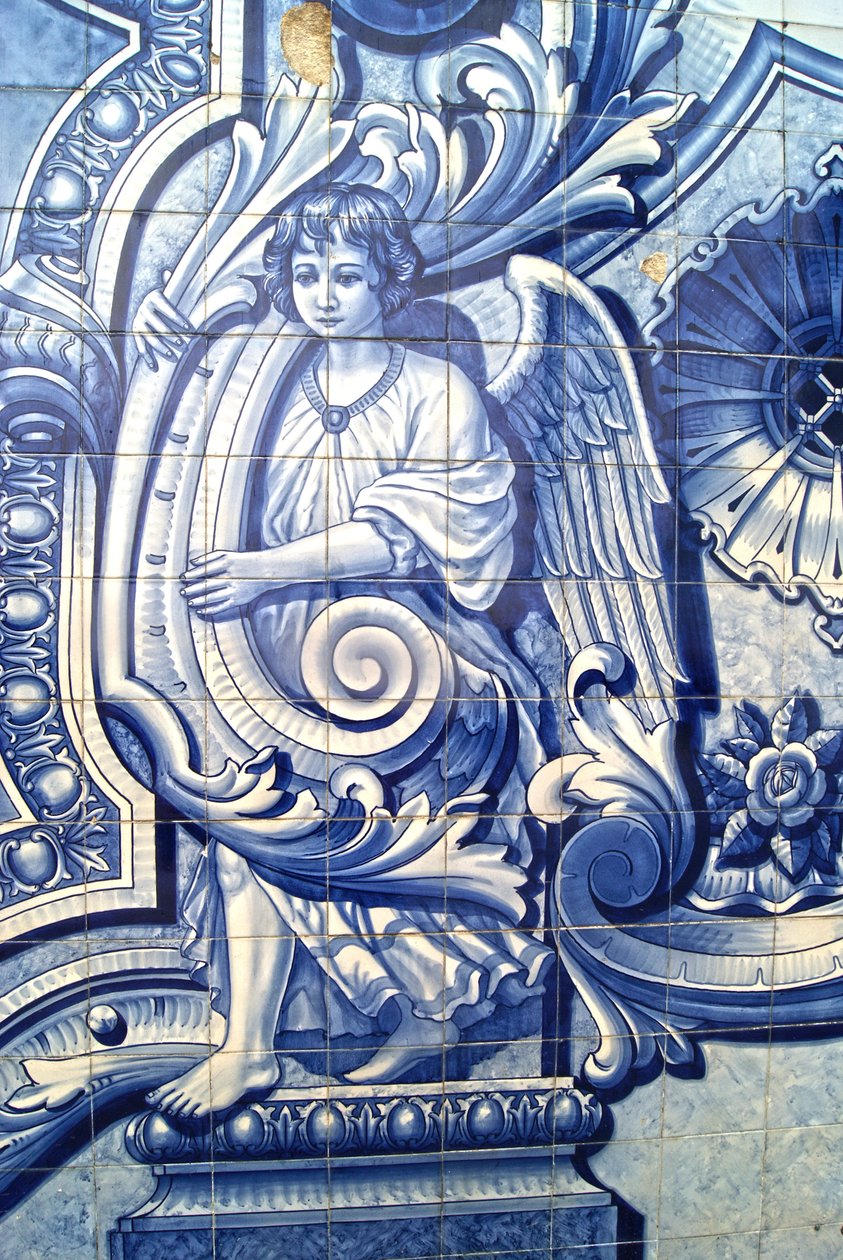 Bir meleği betimleyen dekoratif panel, Lamego, Portekiz. 1738 (seramik karolar) by Portuguese School