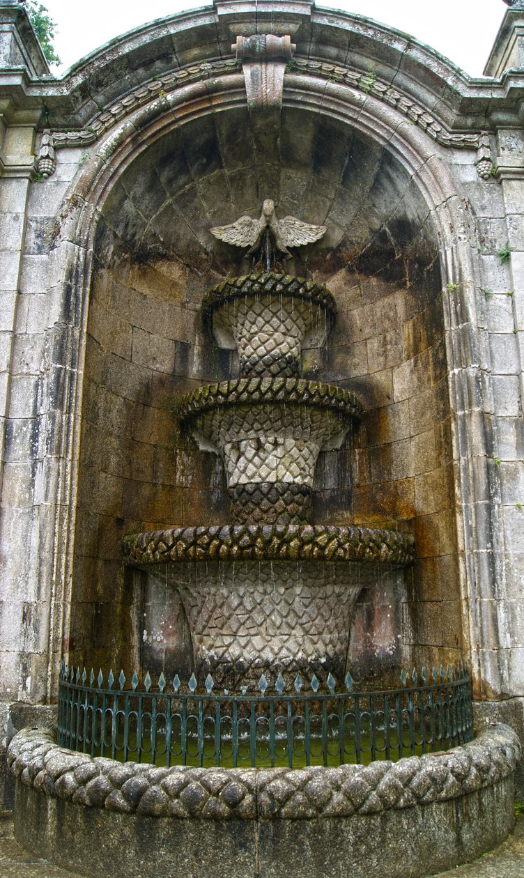 Pelikan Çeşmesi, Our Lady of Remedies Tapınağı, Lamego, Portekiz 1738 (taş) by Portuguese School