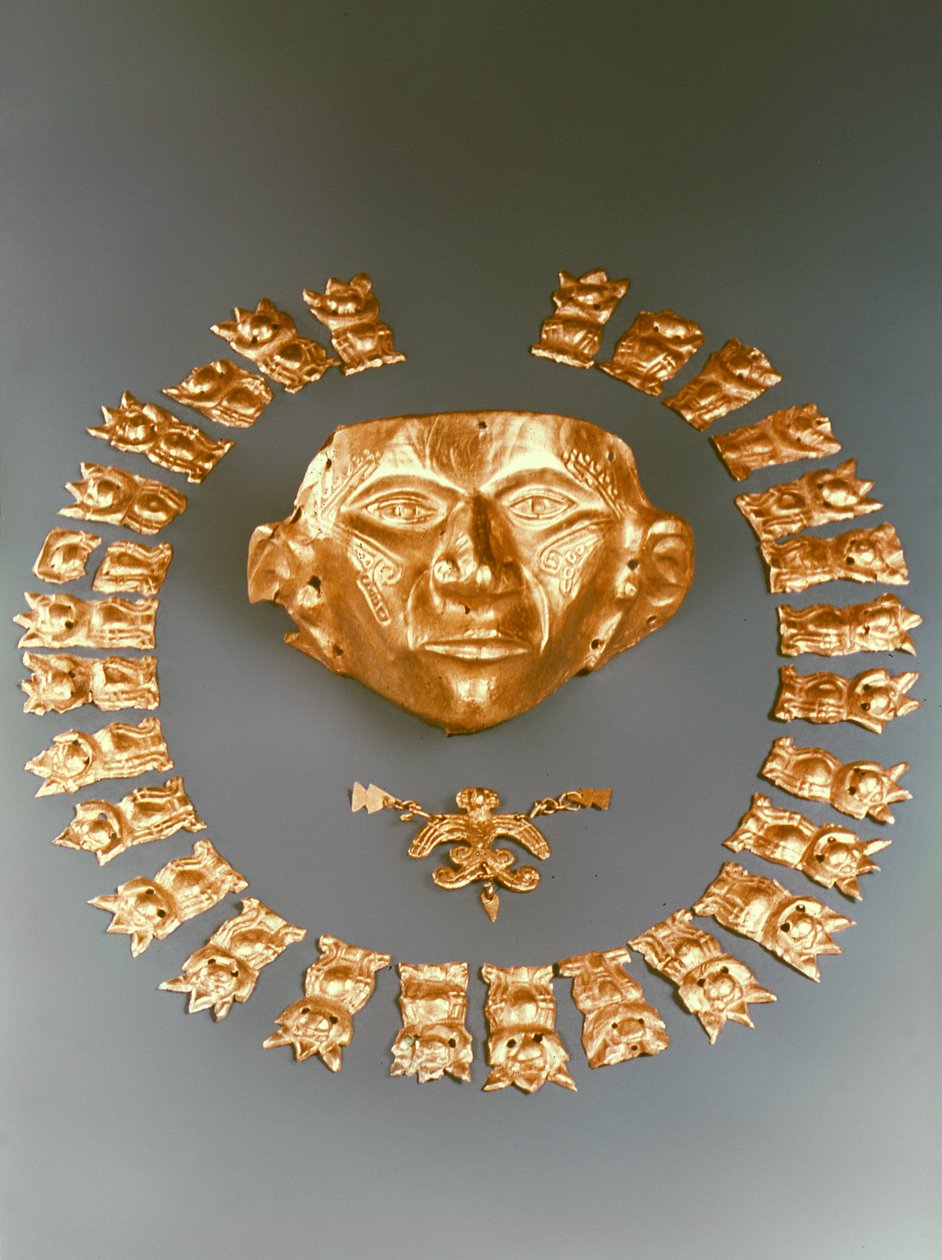 Maske, kuş kolye ve plaketler, Cauca by Pre Columbian