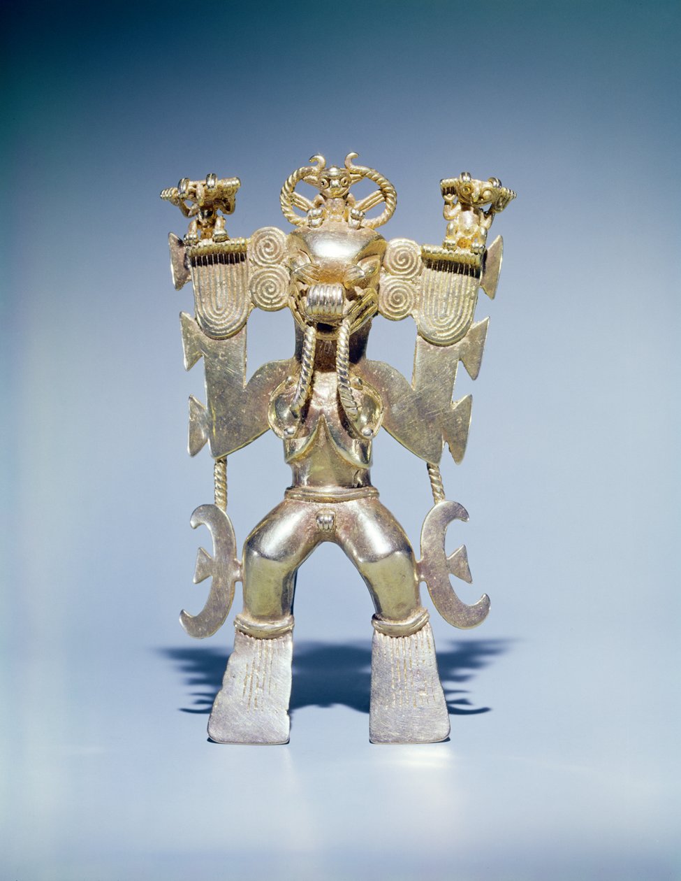 Bir timsah tanrısını temsil eden kolye, La Vaca, Punta Burica, Kosta Rika (altın) by Pre Columbian